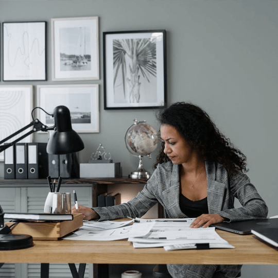 リツド モンベクス - 暗号通貨の専門家チーム